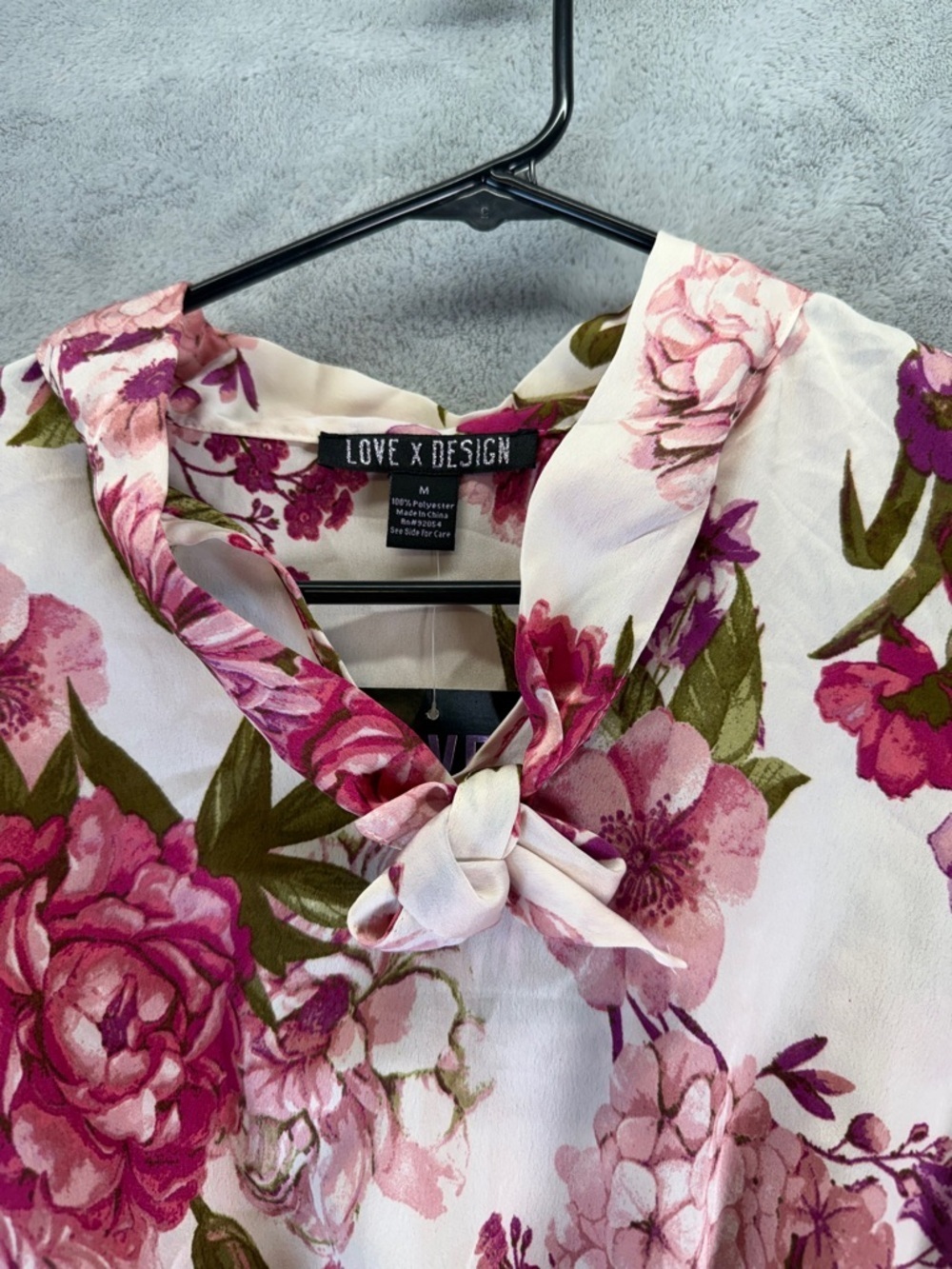 New Pink Floral Size Medium Top Smocked-Peplum Long Sleeve Blouse - Picture 4 of 7